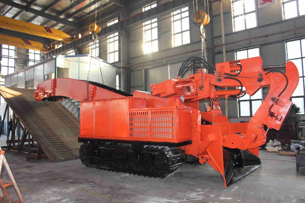 永力通扒渣机液压系统维护技巧