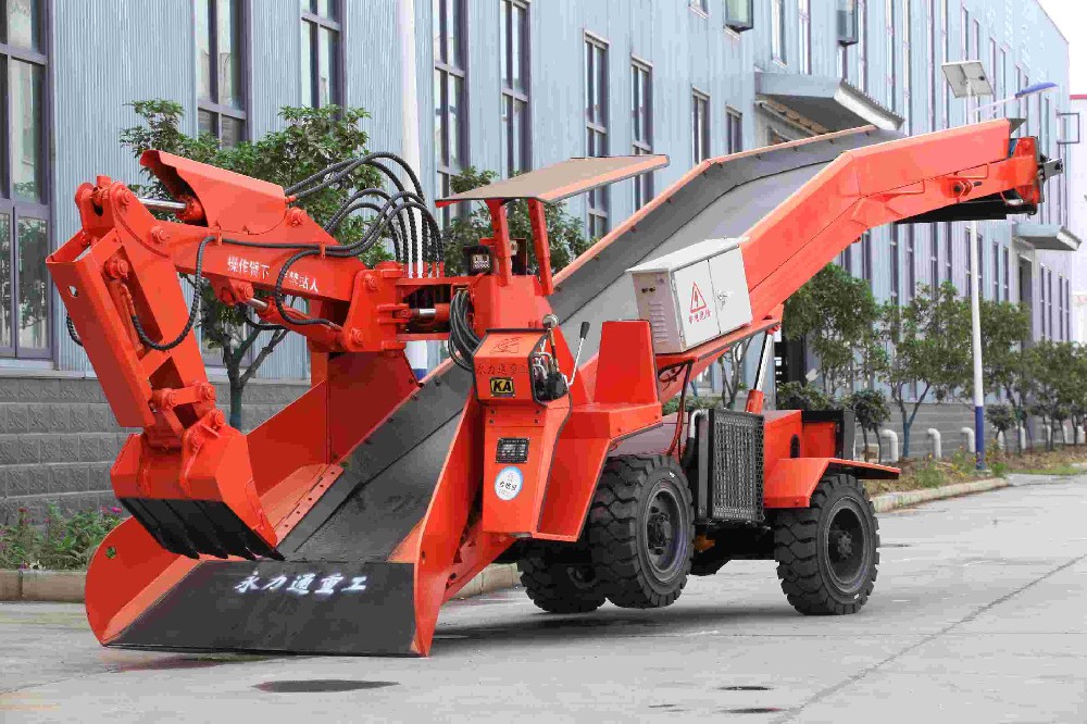 履带扒渣机 vs 轮式扒渣机,哪个更适合你?