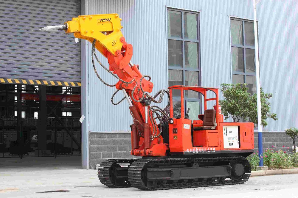 小型扒渣机成新宠:适用于狭窄矿洞作业