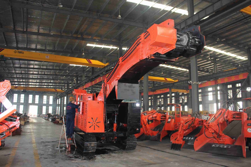 扒渣机选型全攻略:不同工程需求下如何精准挑到合适机型