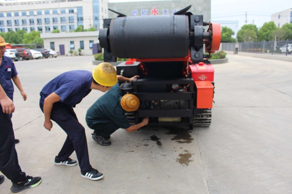 皮带扒渣机租赁 vs 购买，哪种更划算？
