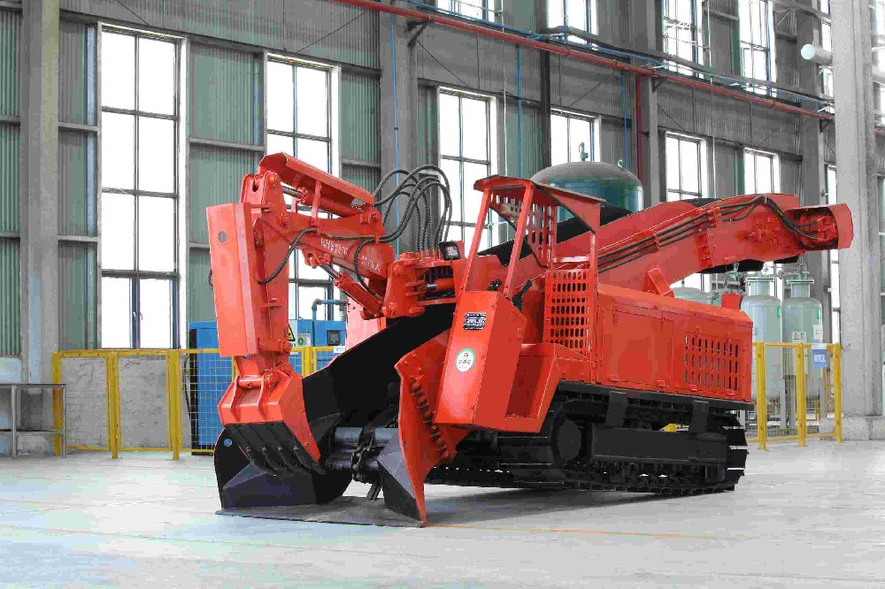 扒渣机在不同坡度巷道的作业性能：适应多样巷道条件
