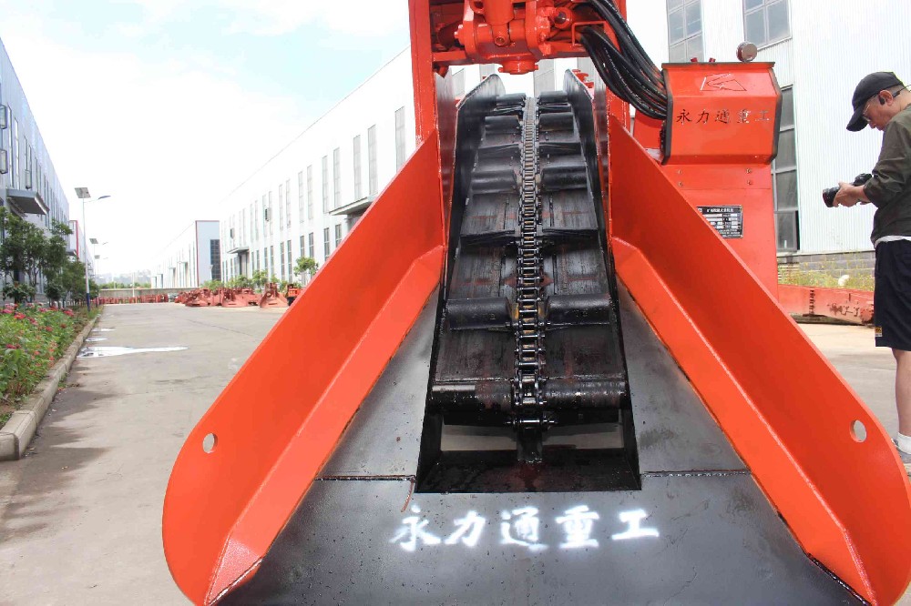 昌都挖掘式扒渣机的传动系统技术解析