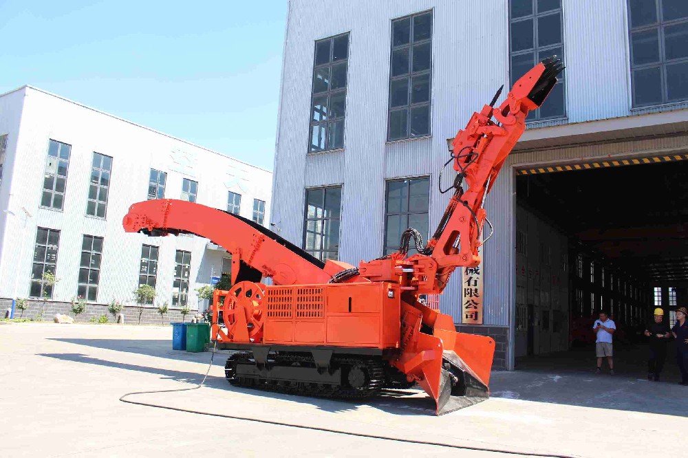 扒渣机的前世今生：从诞生到发展，见证行业变迁历程
