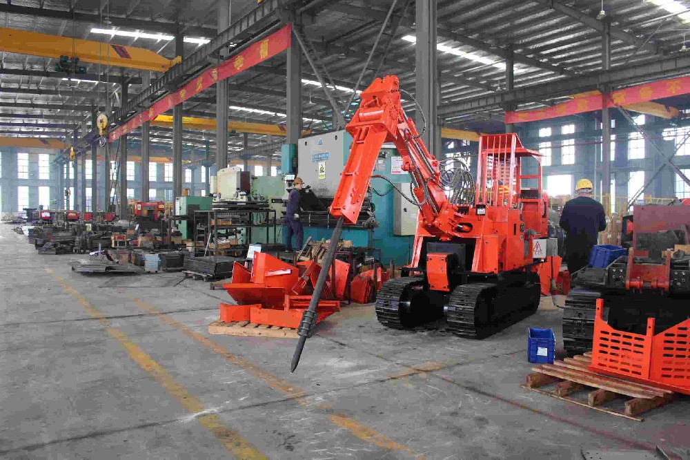 内江新扒渣机行走没力?可能是磨合期问题